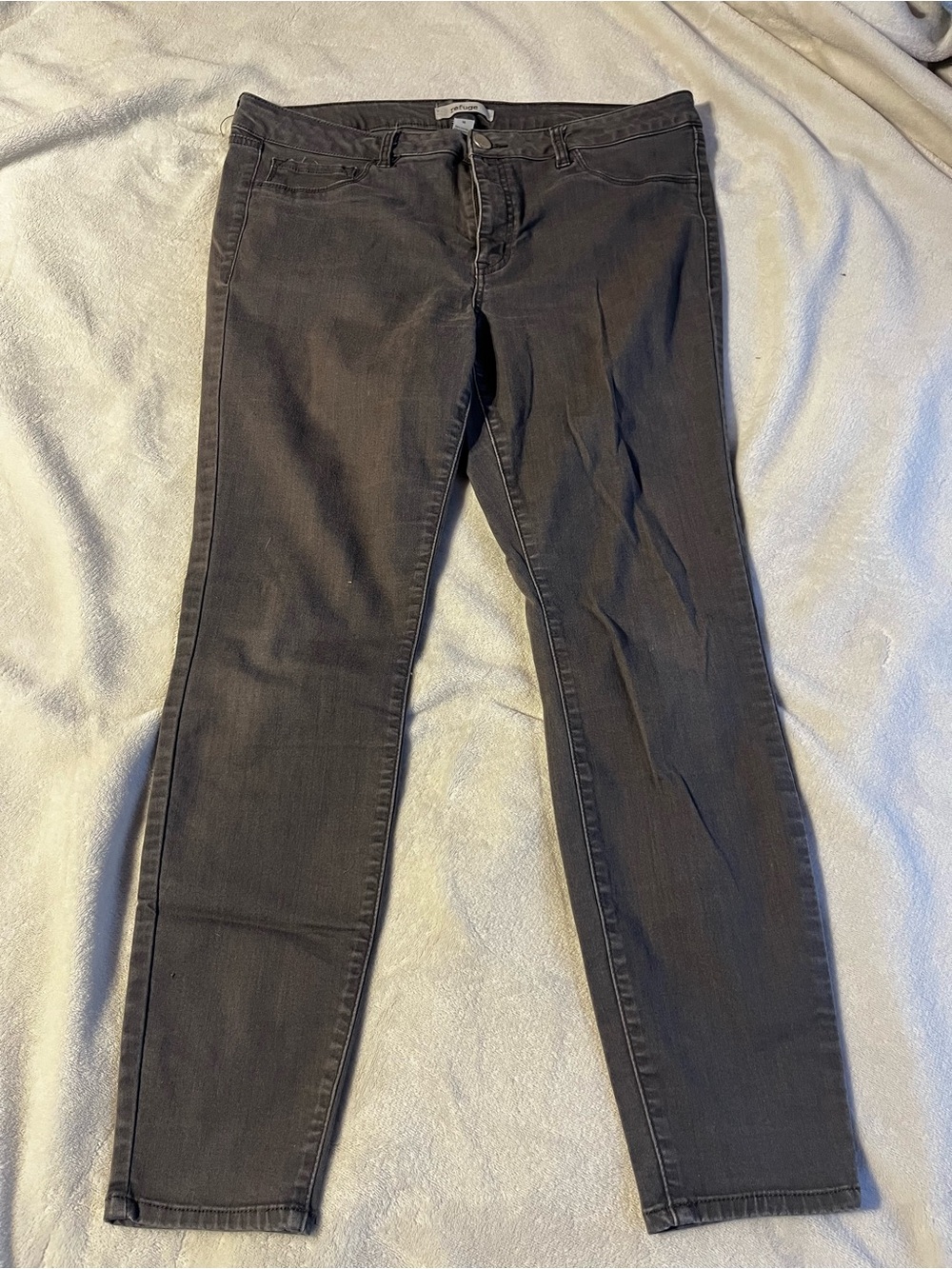 refuge Women's Charcoal Stretch Skinny Jeans